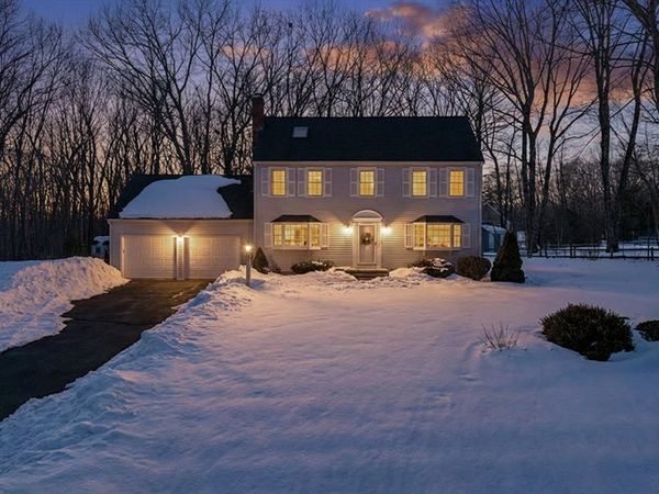 3 Nobscott Road, Medway, MA 02053