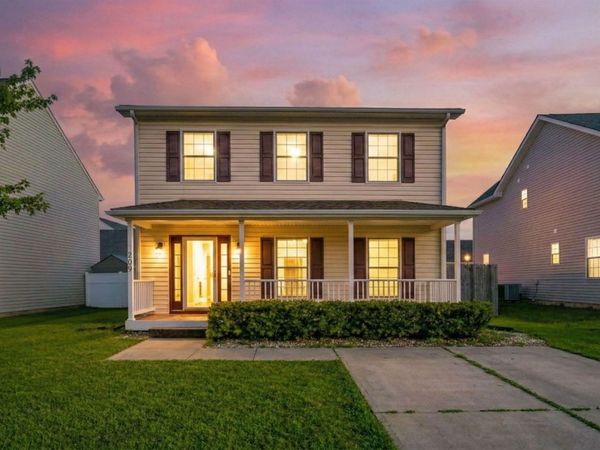 209 EVERSHIRE ST, WAYNESBORO, VA 22980