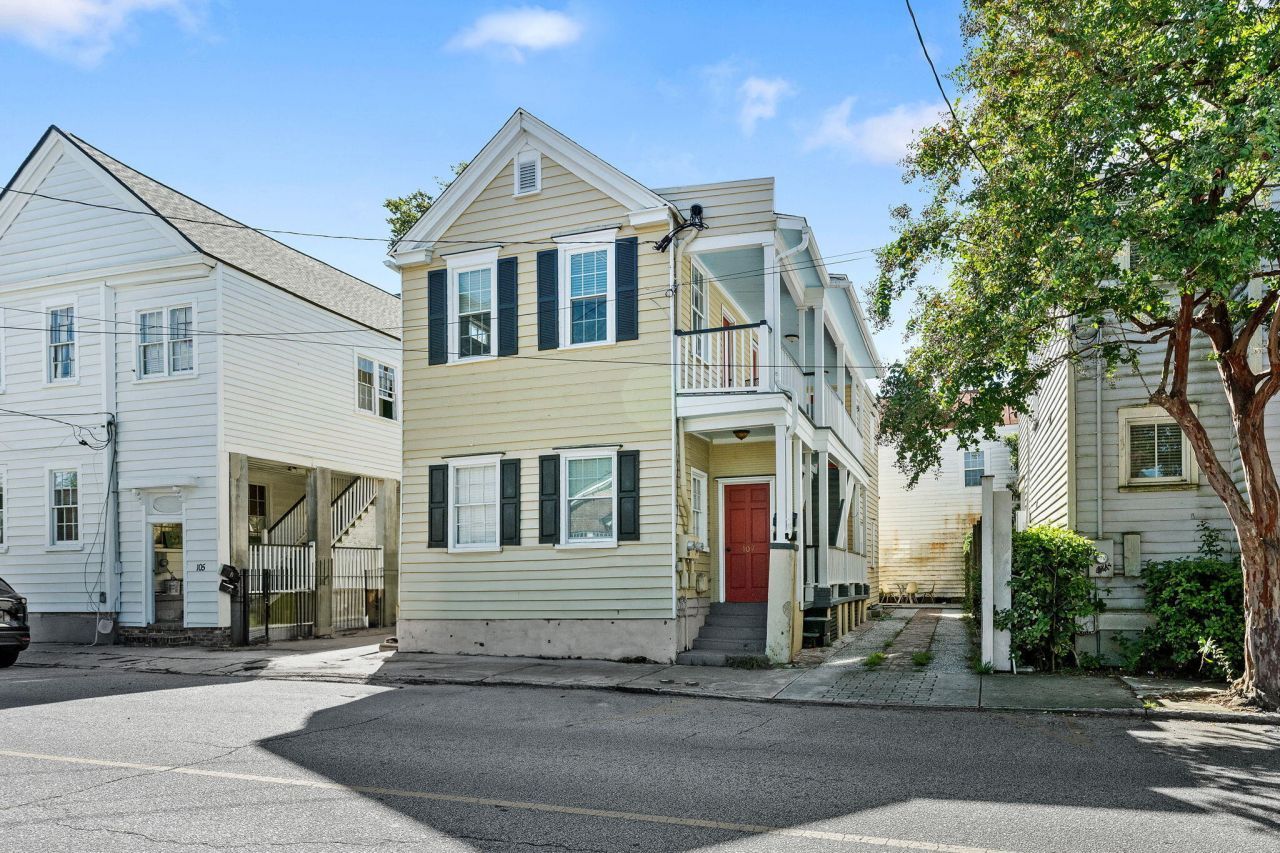 107 Line Street Photo 30