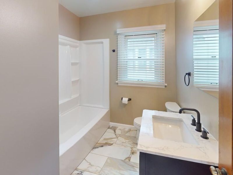 110 S Monroe Street, Fremont, OH 43420 Photo 14