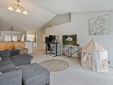 2216 Water Lilly Lane , Unit 607, Eagan, MN 55122