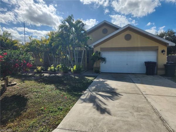 245 David AVE, LEHIGH ACRES, FL 33936