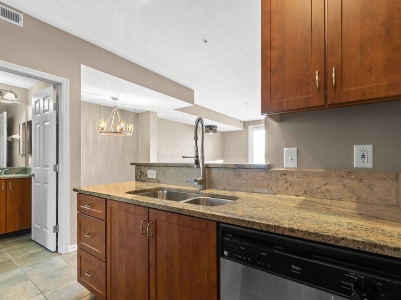 112 E Mound Street , Unit 1, Columbus, OH 43215 Photo 15