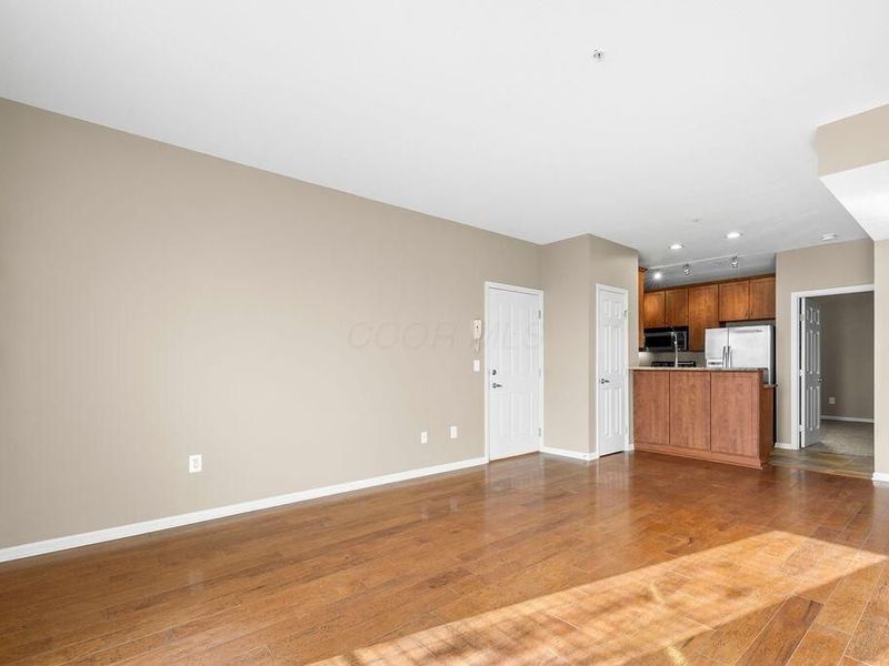 112 E Mound Street , Unit 1, Columbus, OH 43215 Photo 7