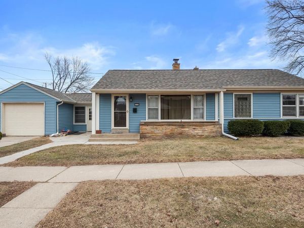 2538 S 75th STREET, West Allis, WI 53219