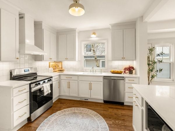 2262 N 71st STREET, Wauwatosa, WI 53213