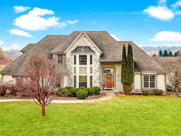 1183 Aspen COURT, Grafton, WI 53024