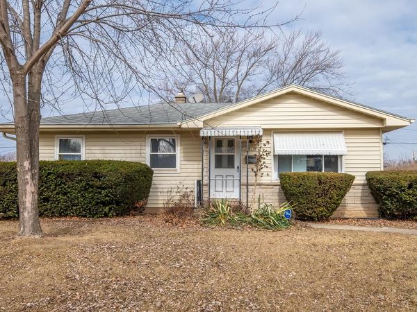 8112 W Daphne STREET, Milwaukee, WI 53223