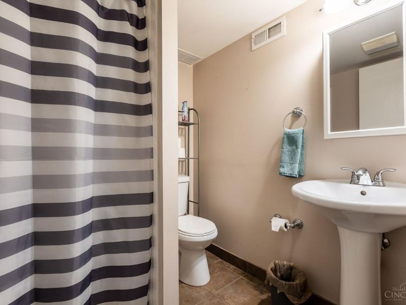 3566 Harrow Avenue, Cincinnati, OH 45209 Photo 16