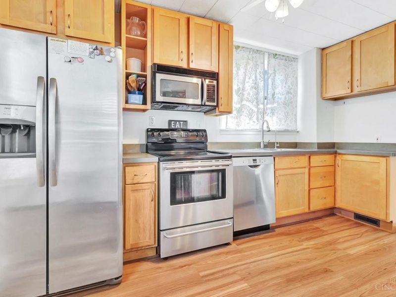 62 Ferndale Avenue, Cincinnati, OH 45216 Photo 5