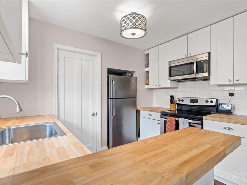 6411 Girard Avenue, Cincinnati, OH 45213 Photo 11