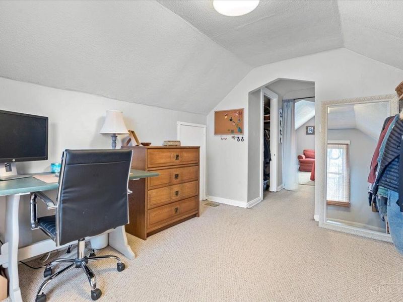 6411 Girard Avenue, Cincinnati, OH 45213 Photo 22