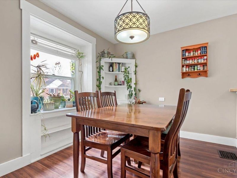 6411 Girard Avenue, Cincinnati, OH 45213 Photo 7