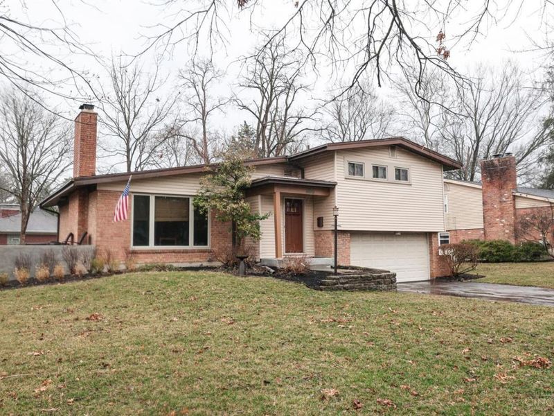 9856 Knollbrook Terrace, Montgomery, OH 45242 Photo 1