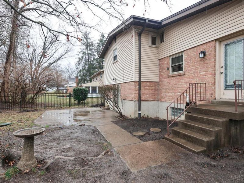 9856 Knollbrook Terrace, Montgomery, OH 45242 Photo 34