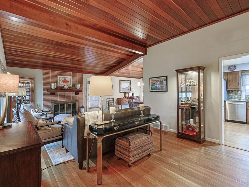 9856 Knollbrook Terrace, Montgomery, OH 45242 Photo 8