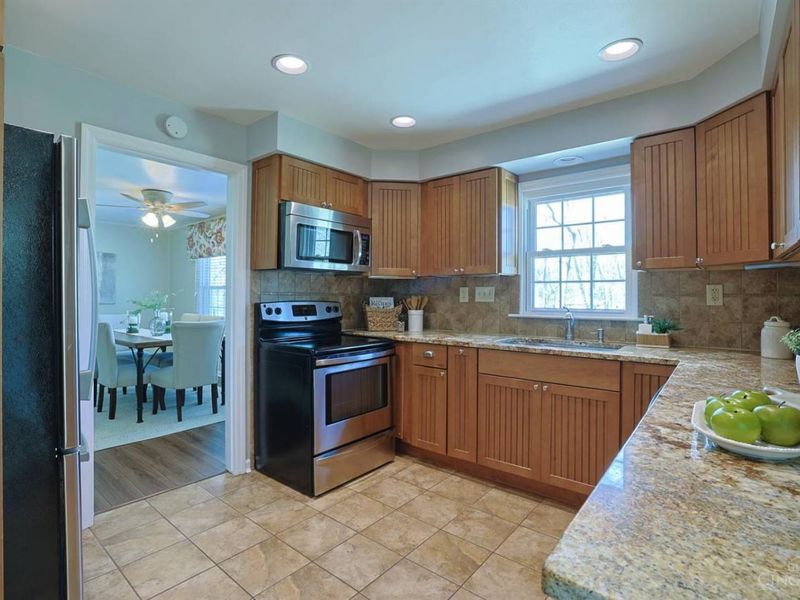 2282 Berrywood Drive, Anderson Twp, OH 45244 Photo 11