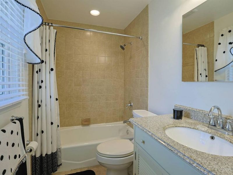 2282 Berrywood Drive, Anderson Twp, OH 45244 Photo 16