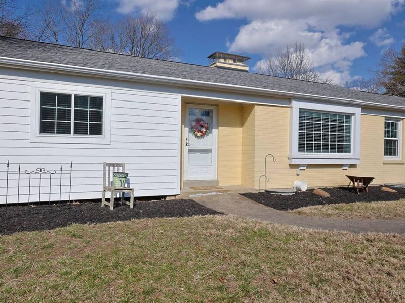 2282 Berrywood Drive, Anderson Twp, OH 45244 Photo 2