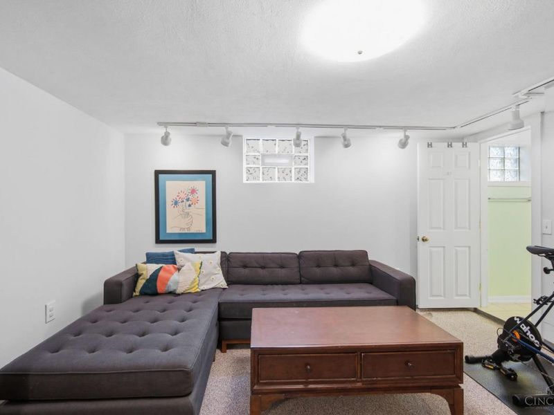 6512 Blue Ridge Avenue, Columbia Twp, OH 45213 Photo 31