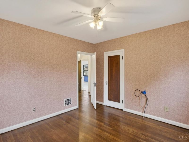 3830 Drakewood Drive, Cincinnati, OH 45209 Photo 13