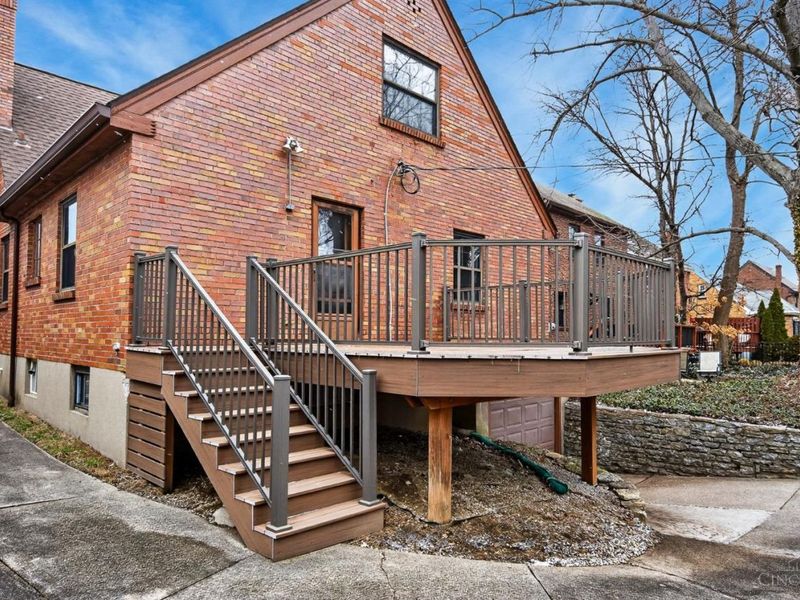 3830 Drakewood Drive, Cincinnati, OH 45209 Photo 29