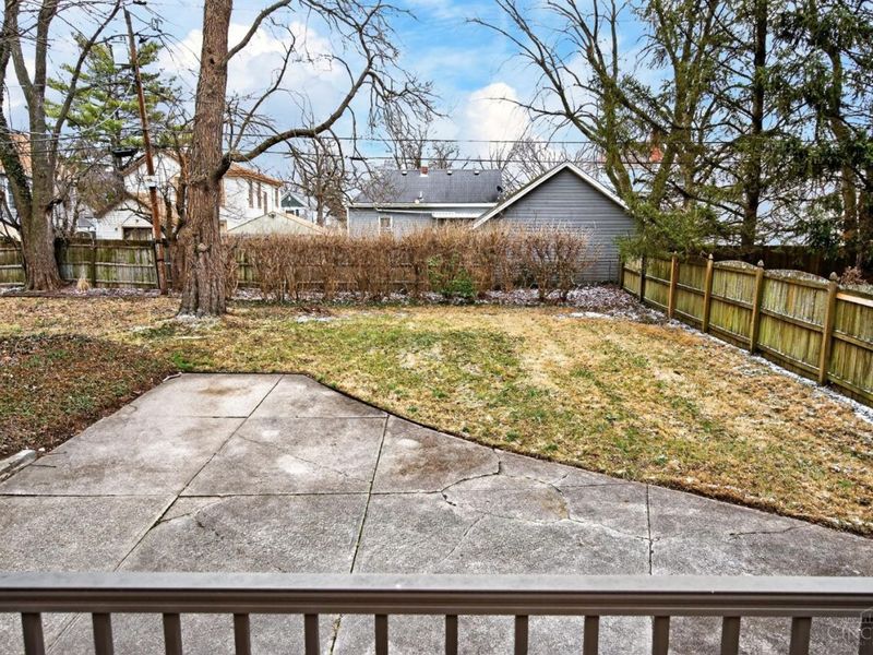3830 Drakewood Drive, Cincinnati, OH 45209 Photo 33