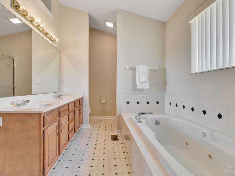 4585 Cornerstone Court, Mason, OH 45040 Photo 18