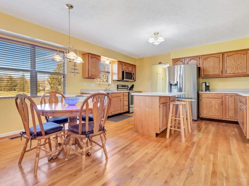 4585 Cornerstone Court, Mason, OH 45040 Photo 3