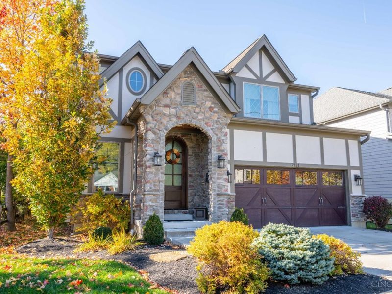 7321 Hosbrook Road, Sycamore Township, OH 45243 Photo 4