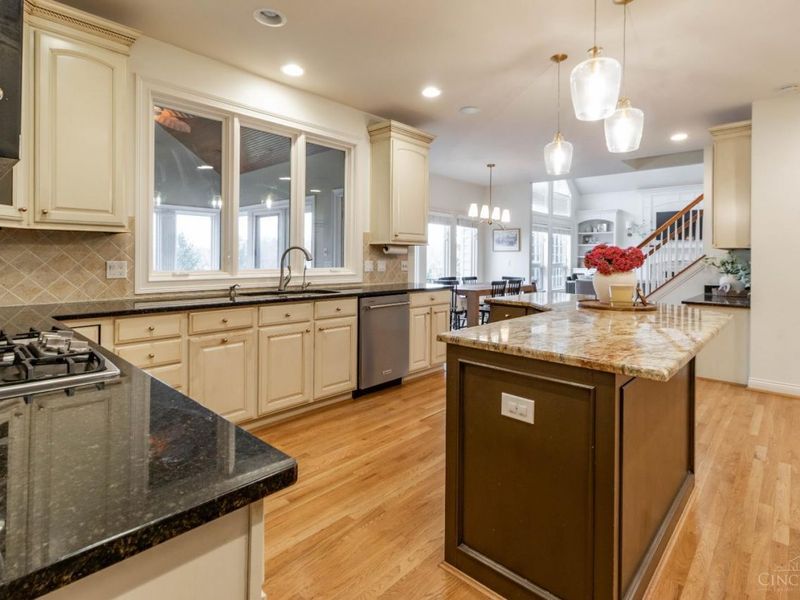 790 Cedar Drive, Miami Twp, OH 45140 Photo 25