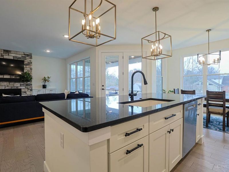 4737 Alpine Avenue, Blue Ash, OH 45242 Photo 17