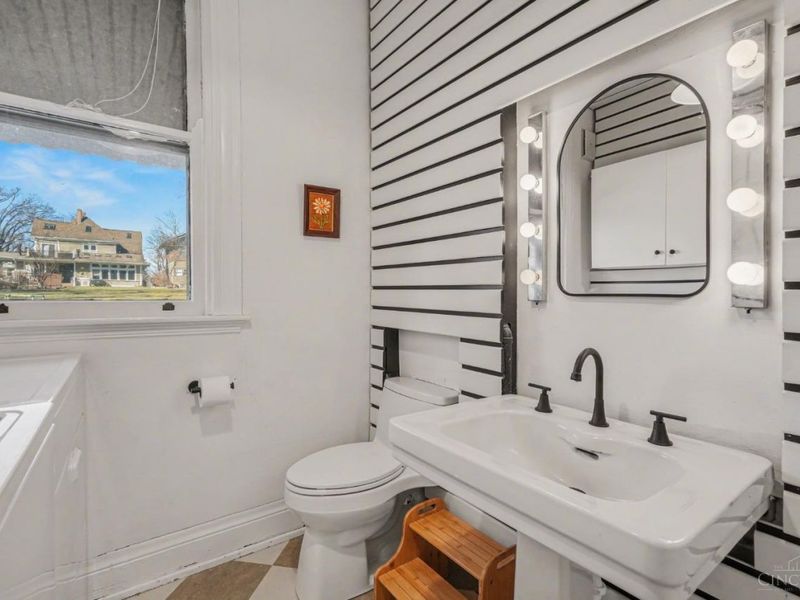 3449 Craig Avenue, Cincinnati, OH 45211 Photo 26