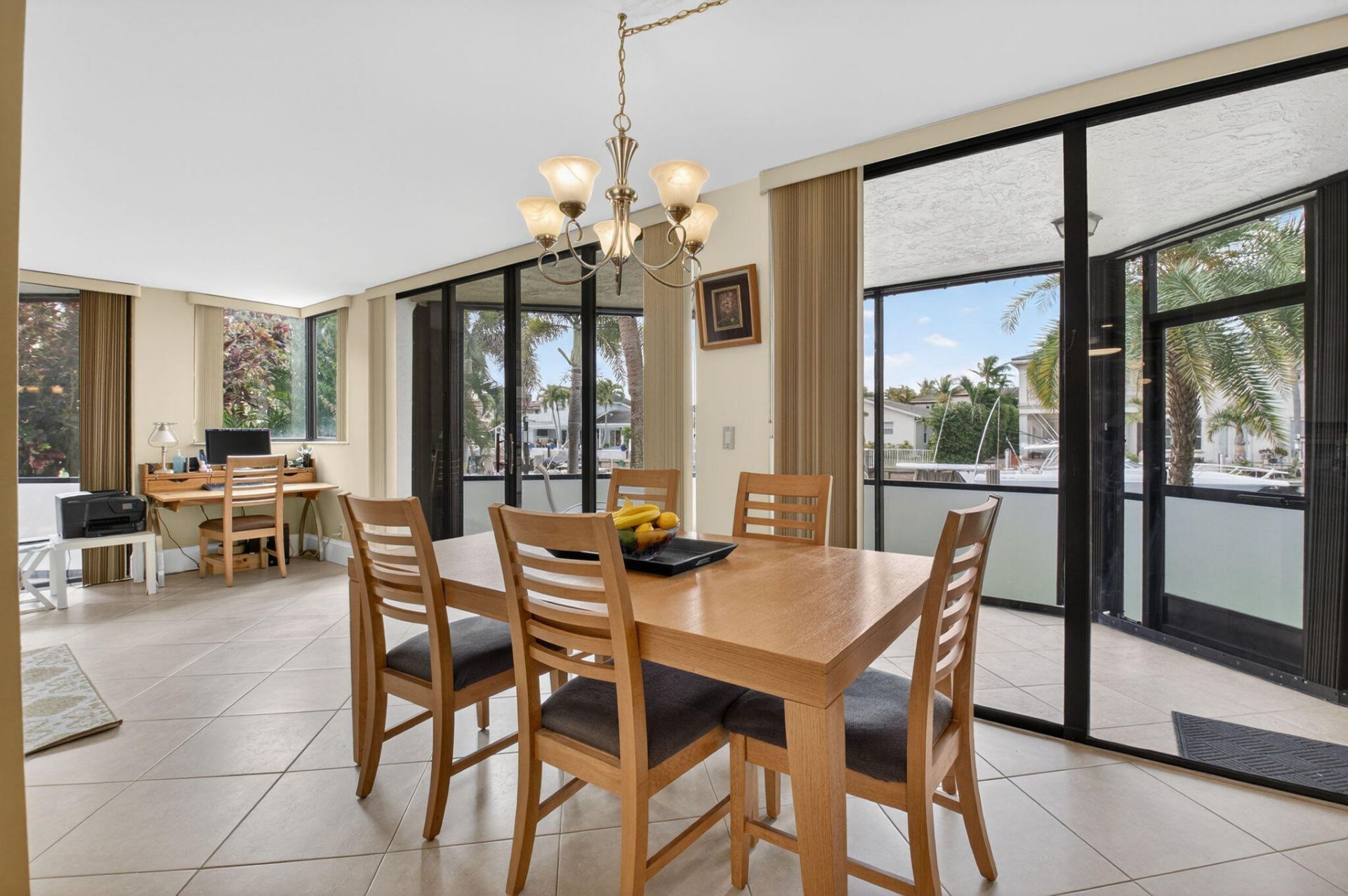 800 Jeffery Street, Unit 111, Boca Raton, FL 33487 Photo