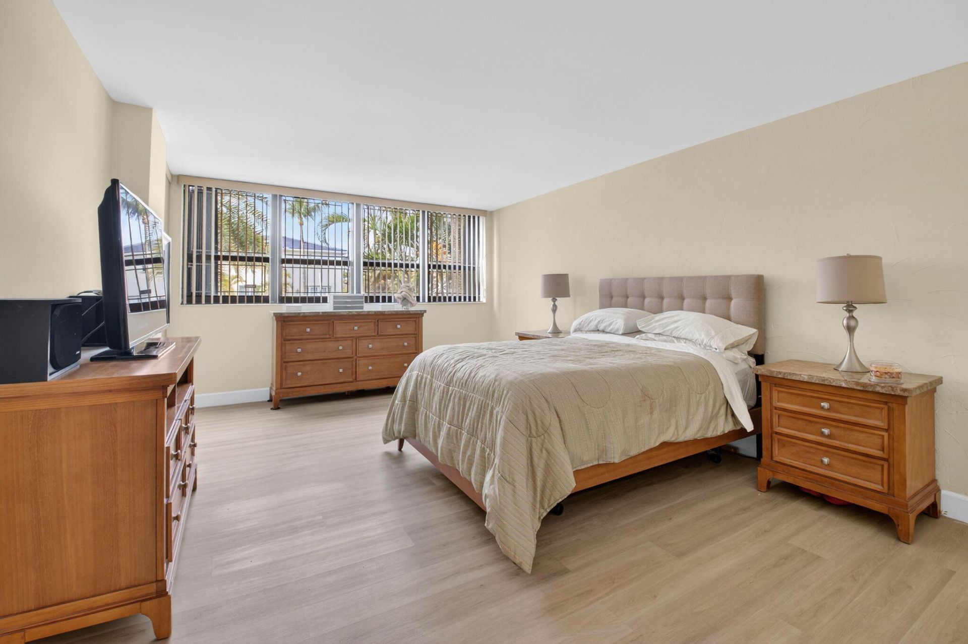 800 Jeffery Street, Unit 111, Boca Raton, FL 33487 Photo