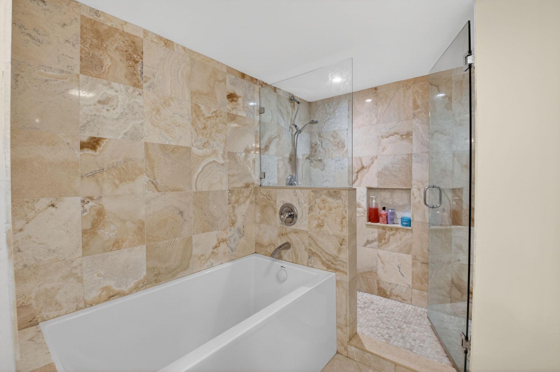 800 Jeffery Street, Unit 111, Boca Raton, FL 33487 Photo