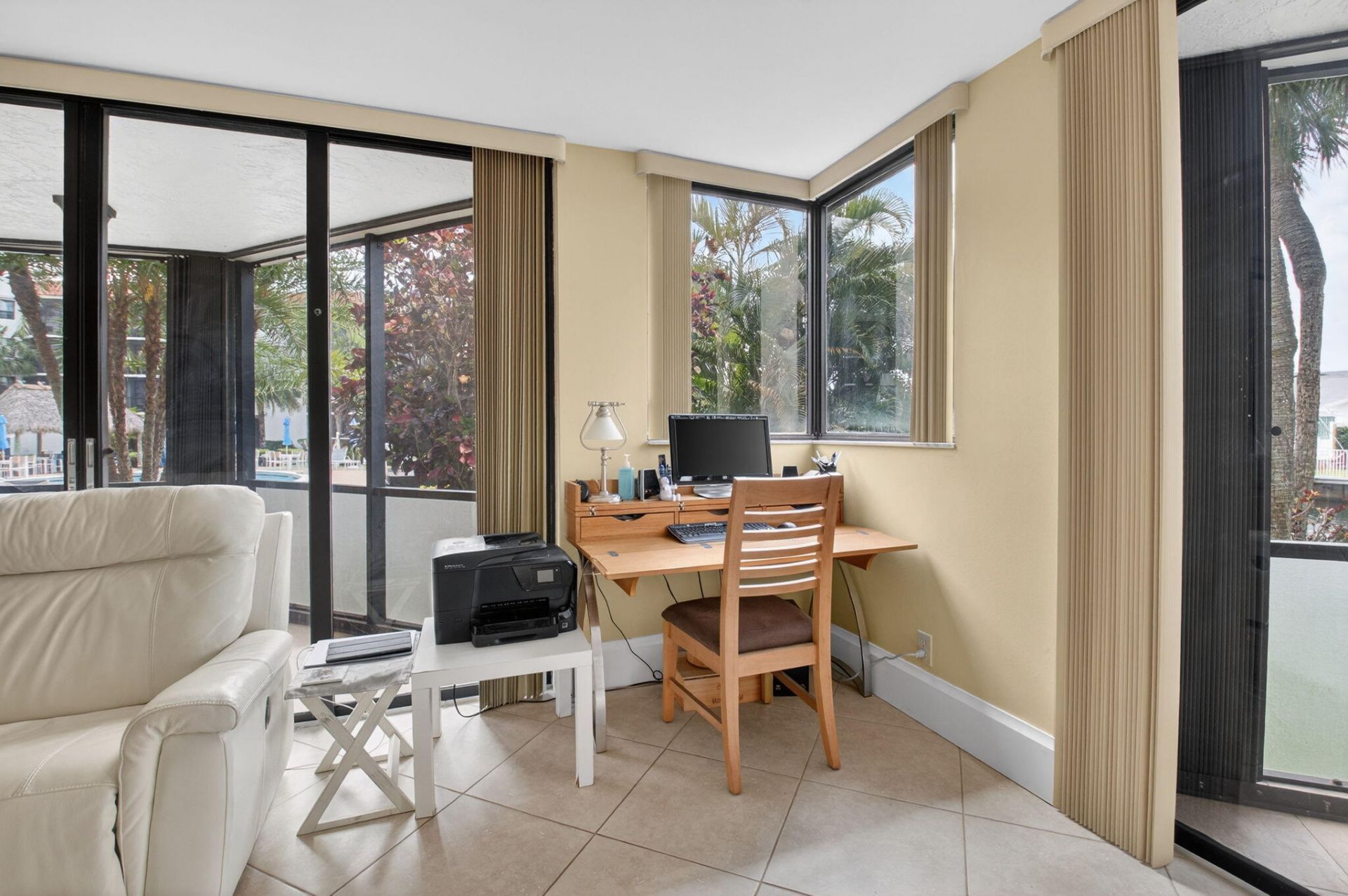 800 Jeffery Street, Unit 111, Boca Raton, FL 33487 Photo