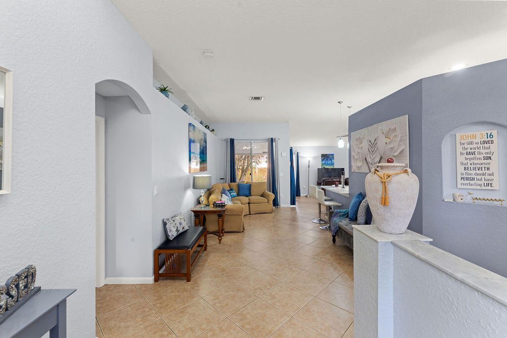 662 SW Dwight Avenue, Port Saint Lucie, FL 34983 Photo