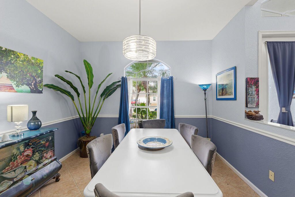 662 SW Dwight Avenue, Port Saint Lucie, FL 34983 Photo