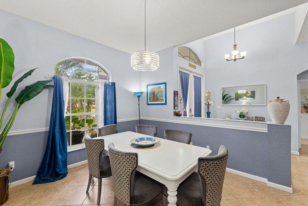 662 SW Dwight Avenue, Port Saint Lucie, FL 34983 Photo