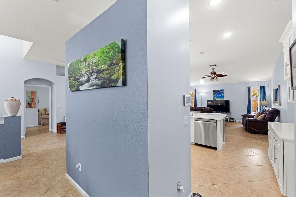 662 SW Dwight Avenue, Port Saint Lucie, FL 34983 Photo