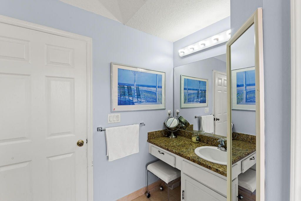 662 SW Dwight Avenue, Port Saint Lucie, FL 34983 Photo