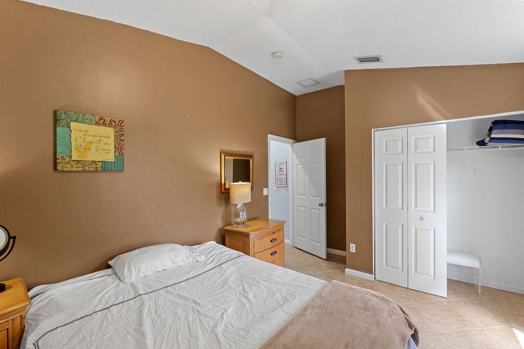 662 SW Dwight Avenue, Port Saint Lucie, FL 34983 Photo