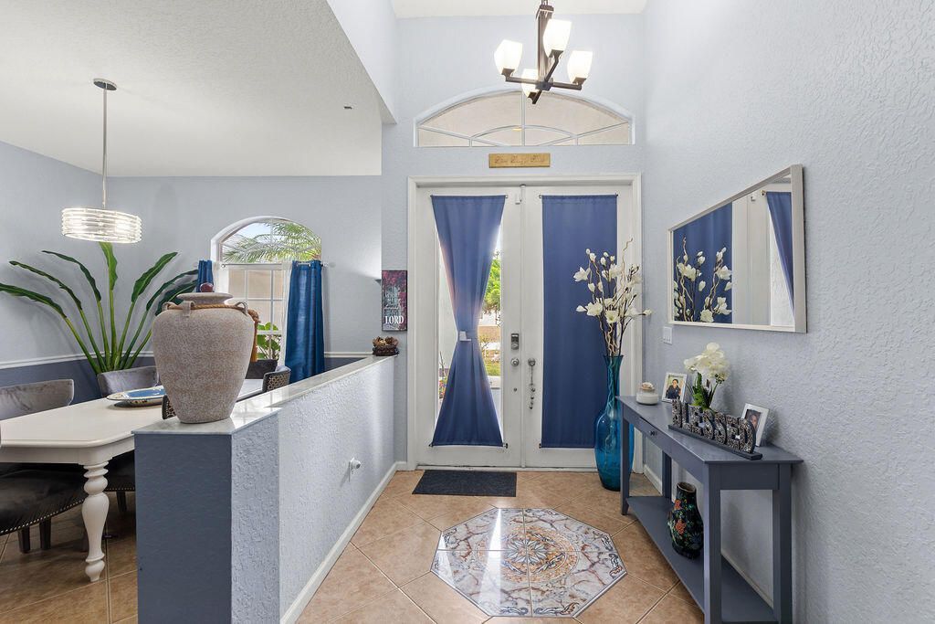 662 SW Dwight Avenue, Port Saint Lucie, FL 34983 Photo