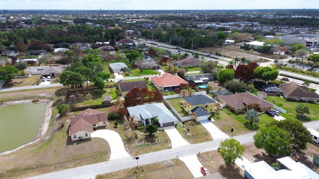 662 SW Dwight Avenue, Port Saint Lucie, FL 34983 Photo