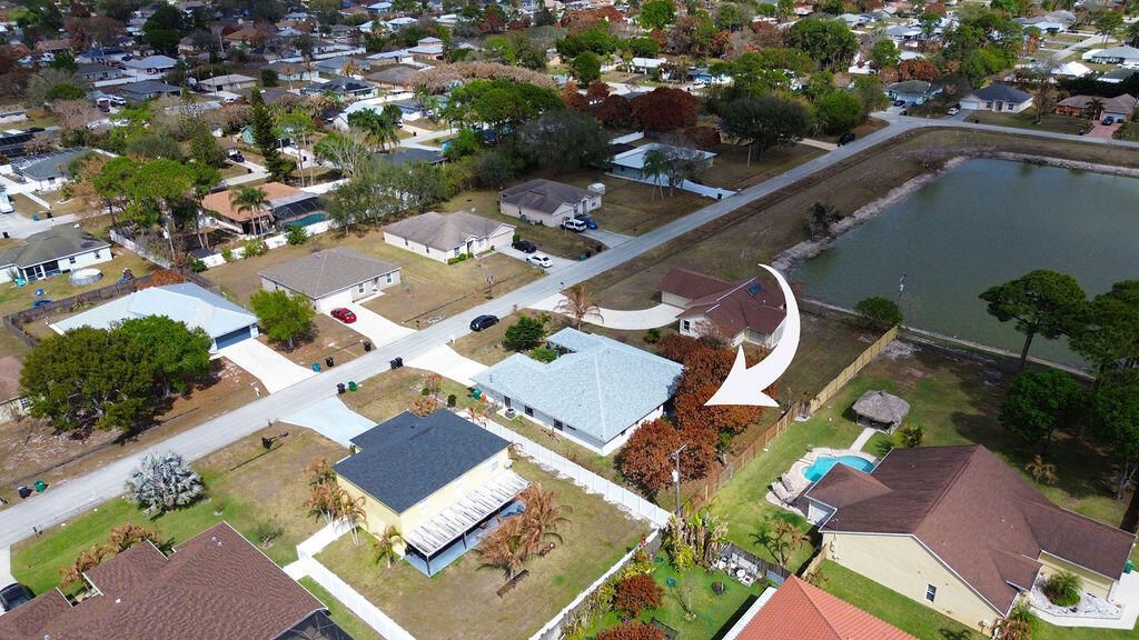 662 SW Dwight Avenue, Port Saint Lucie, FL 34983 Photo