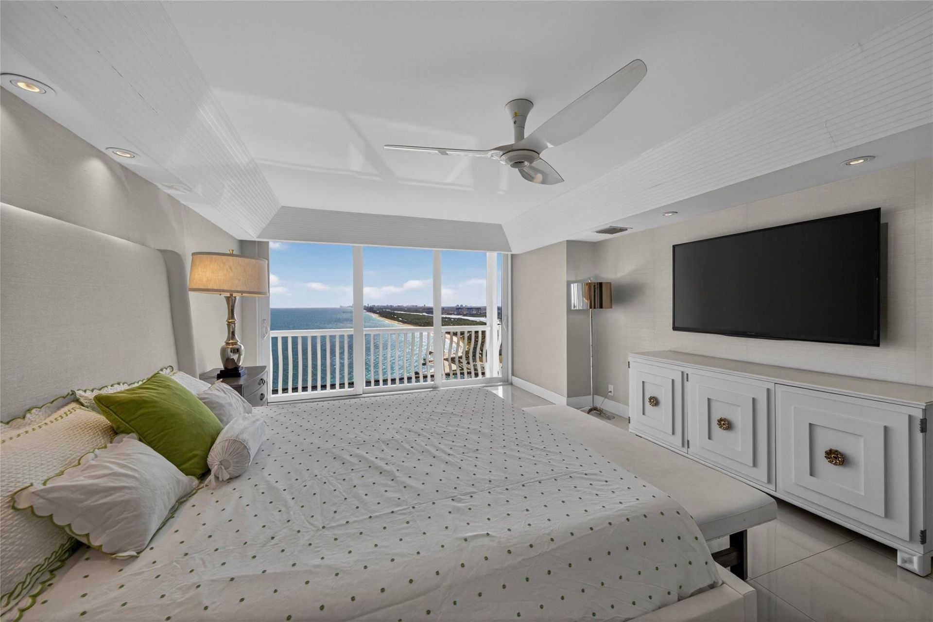 2200 S Ocean Lane, Unit 2701-02, Fort Lauderdale, FL 33316 Photo