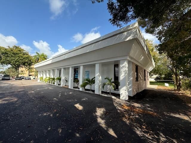 2701 NE 14th St Street, Pompano Beach, FL 33062 Photo