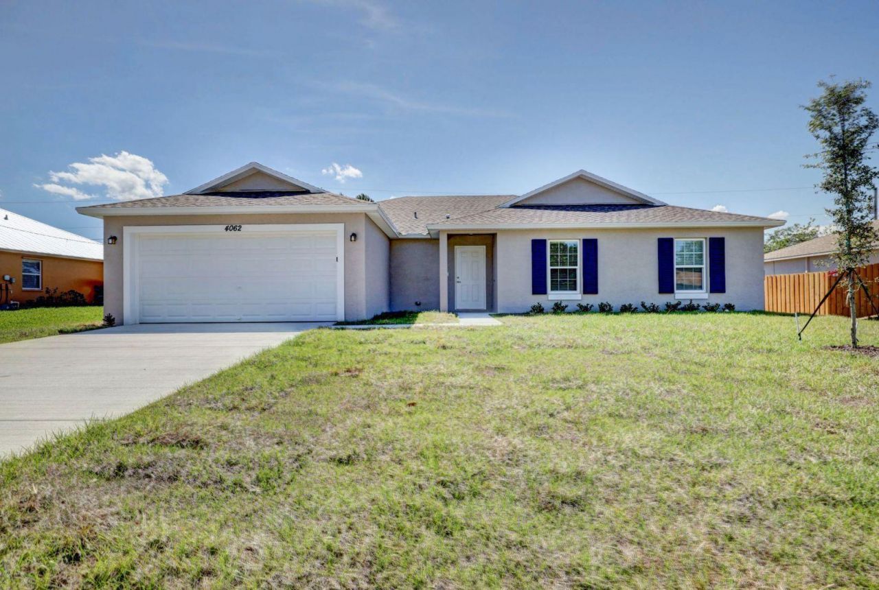 1057 SW Dartmouth Avenue, Port Saint Lucie, FL 34953 Photo