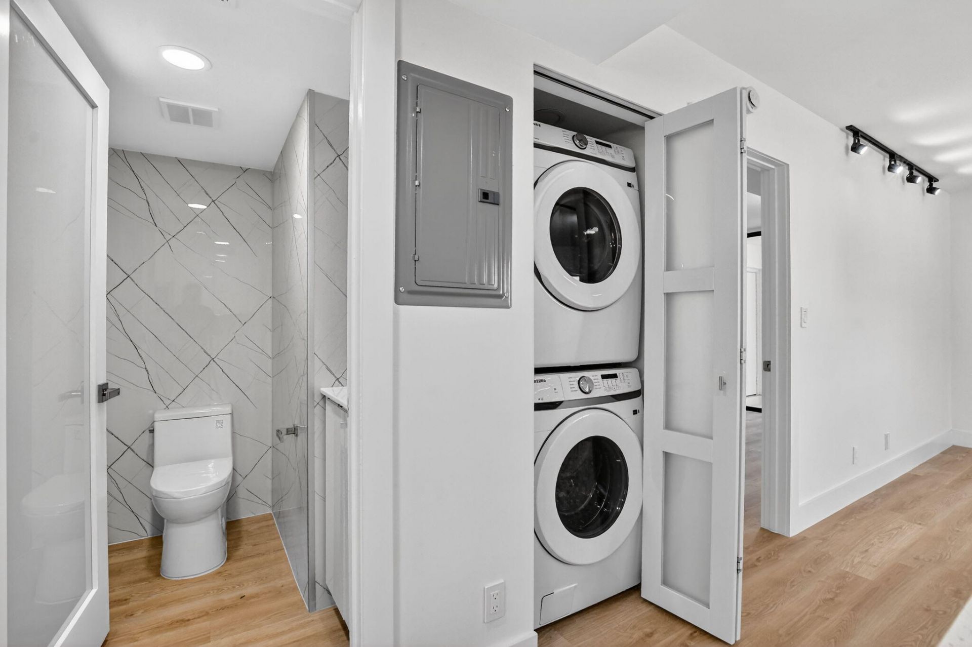 400 W Hidden Valley Boulevard, Unit 406, Boca Raton, FL 33487 Photo